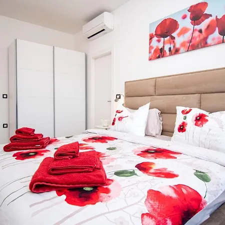 Elite 1 & 2 With Two Pools וילה