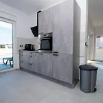 Villa Elite 1 & 2 With Two Heated Pools - By Istrabook Вілла Пула