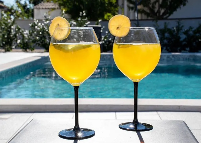 Villa Elite 1 & 2 With Two Pools *