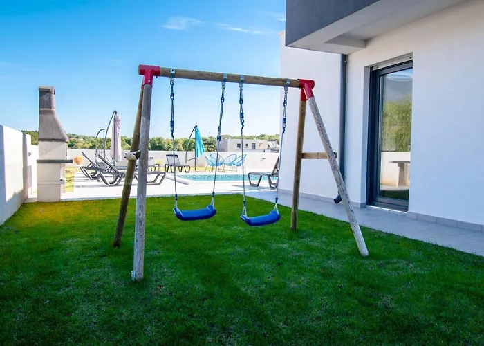 Villa Elite 1 & 2 With Two Pools Pula