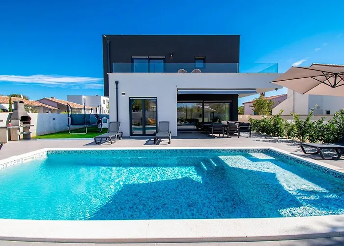 Villa Elite 1 & 2 With Two Pools *