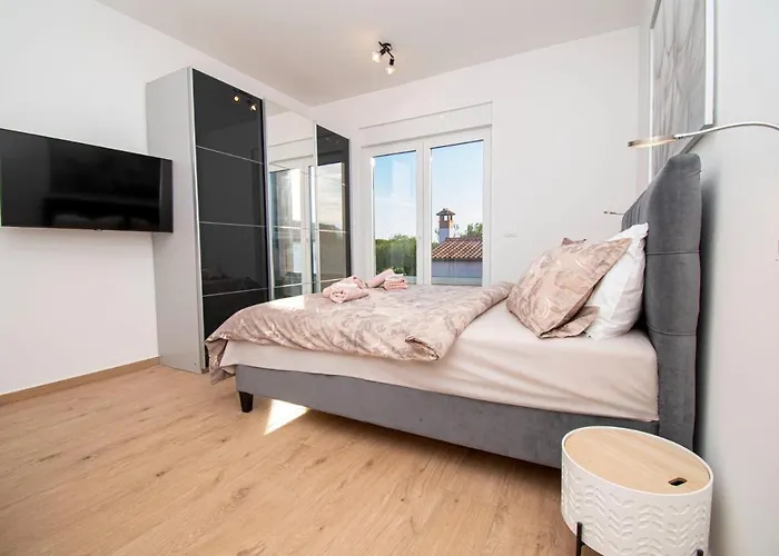 Villa Elite 1 & 2 With Two Pools *