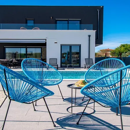 Vila Elite 1 & 2 With Two Pools *